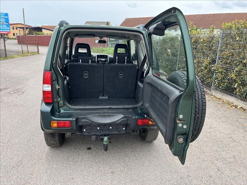Suzuki Jimny 1,3 i RANGER 4x4 SERVIS TAŽNÉ - fotka 26 z 32