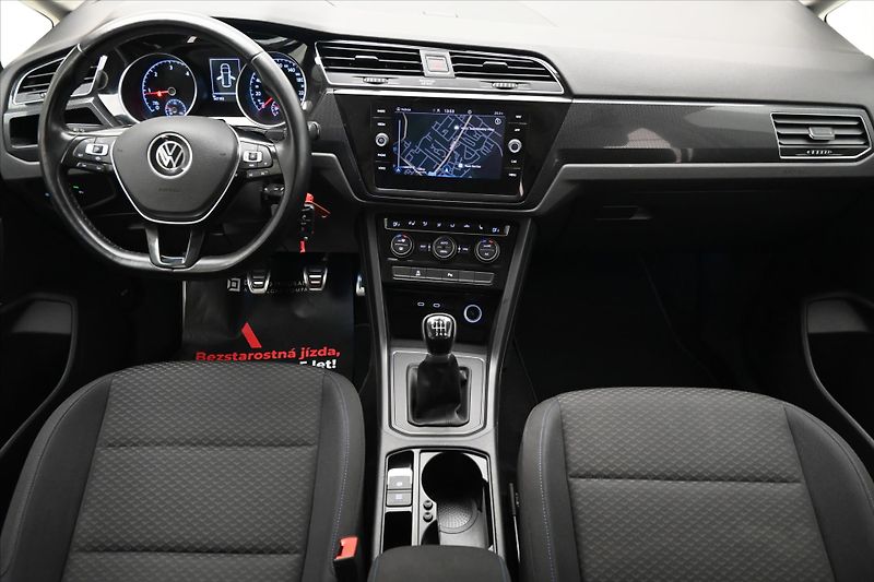 Volkswagen Touran 2,0 TDI 110kWTAŽNÉ LED Záruka - fotka 14 z 31