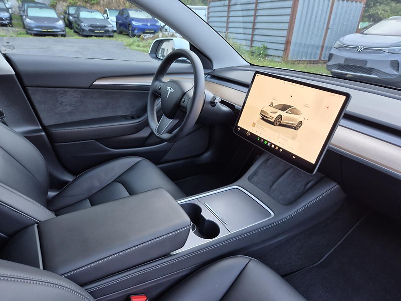 Tesla Model 3 LONG RANGE DUAL MOTOR TZ 94,2% - fotka 41 z 49