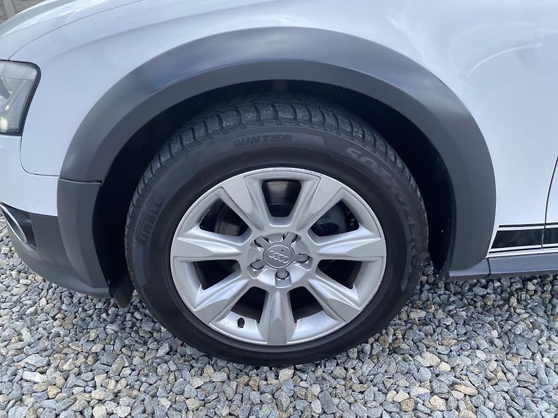 Audi A4 Allroad 2.0TDi 190PS 4x4 AUT SERVIS 1A - fotka 19 z 151