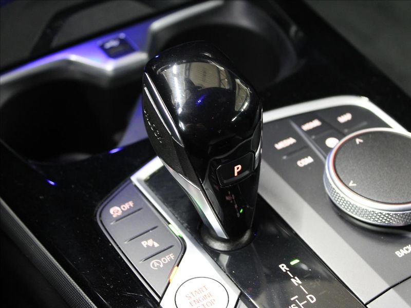 BMW Řada 2 1,5 218i Gran Coupe M Sport - fotka 29 z 37