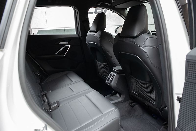BMW X1 xDrive23d ///M*TAŽNÉ*KESSY* - fotka 15 z 49