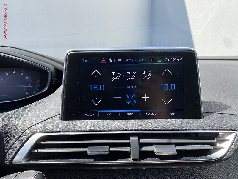 Peugeot 5008 (2018) 1.2PT, Allure, +ALU, panor - fotka 18 z 19