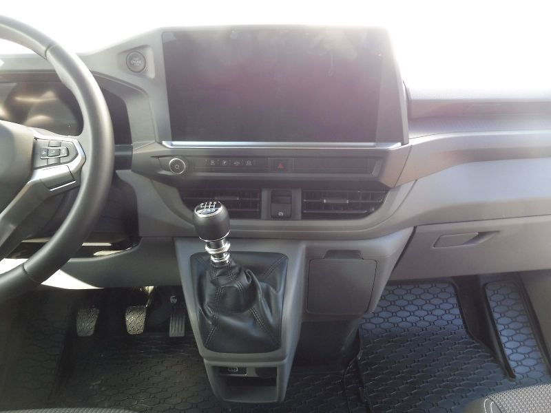 Volkswagen Transporter (2025) Kombi DR 2,0 TDI 110kW - fotka 10 z 27