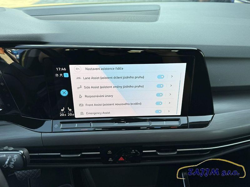 Volkswagen Golf 2.0TDI 110kw DSG + kamera - fotka 24 z 51