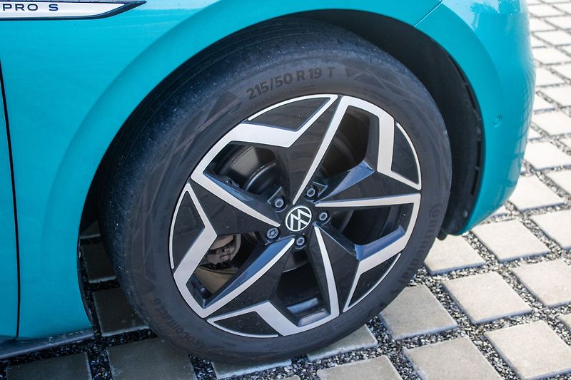Volkswagen ID.3 - fotka 12 z 37