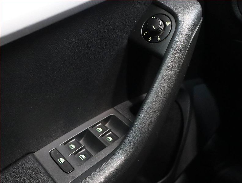 Škoda Octavia (2014) Style 2.0 TDI, Automat, Navi - fotka 16 z 19