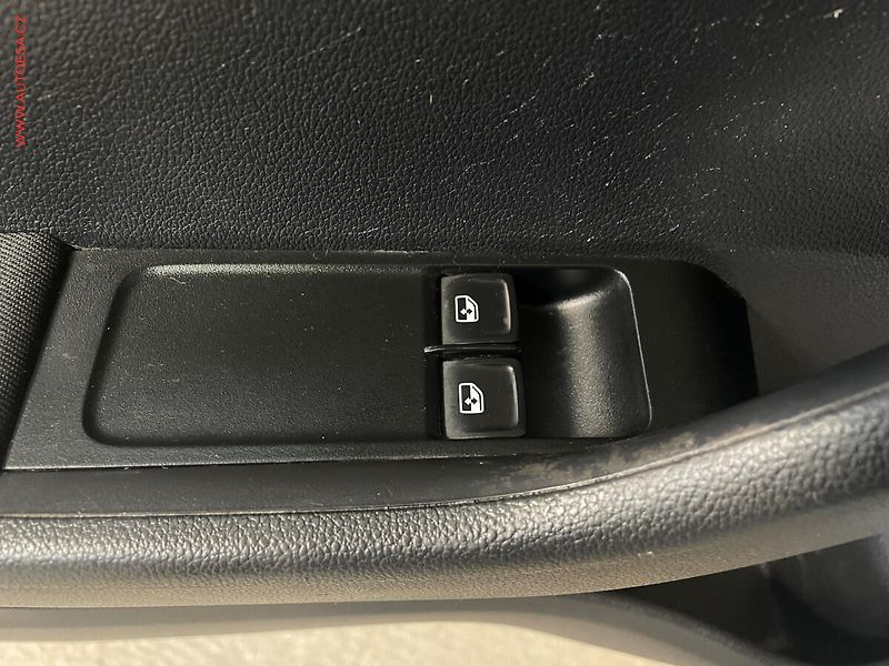 Škoda Fabia (2015) 1.4 TDi, ČR, AC, temp - fotka 12 z 15