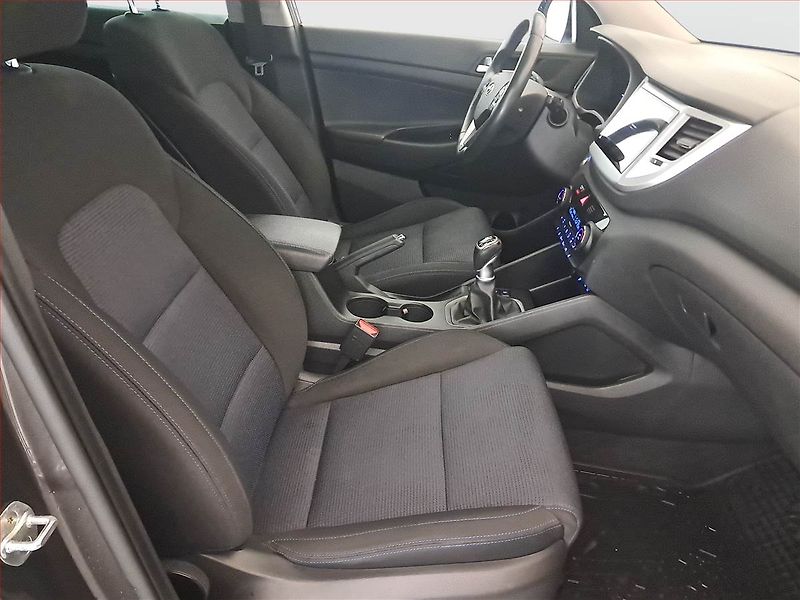 Hyundai Tucson (2017) 2.0 CRDi, 4X4, Serv.kniha - fotka 9 z 18