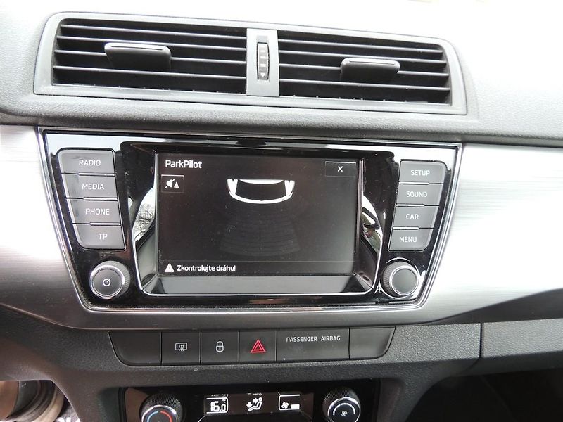 Škoda Fabia (2017) 1.2TSi,66kw,Style,ČR,1majitel - fotka 27 z 50