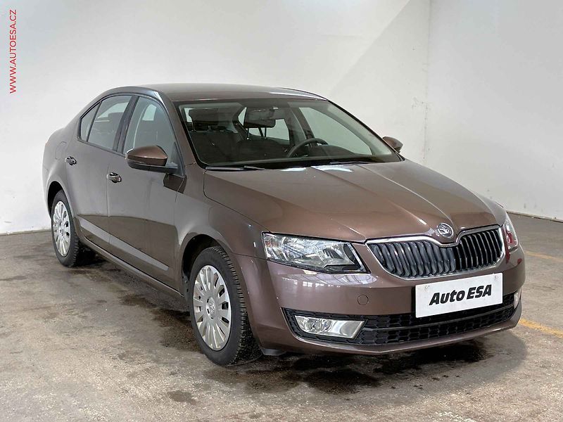 Škoda Octavia (2014) 1.2, AC - fotka 1 z 14
