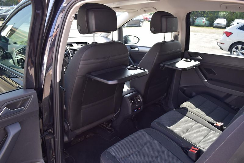 Volkswagen Touran (2016) 2.0TDI 110kw 7MÍST CLBMT OPS  - fotka 17 z 50