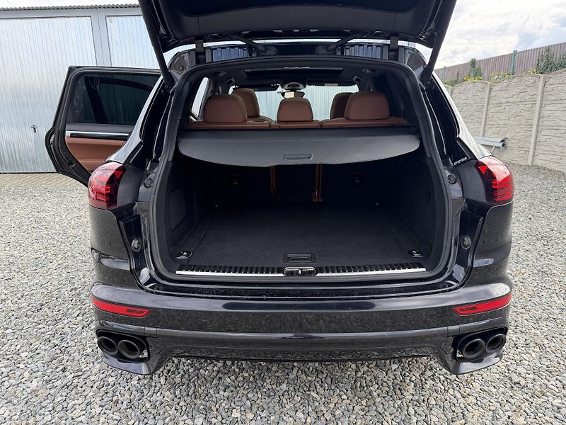 Porsche Cayenne 3.0TDI V6 265PS 4x4 GTS PAKET! - fotka 105 z 159