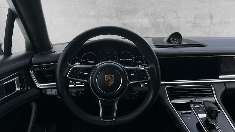 Porsche Panamera Turbo S E-Hybrid - fotka 20 z 30