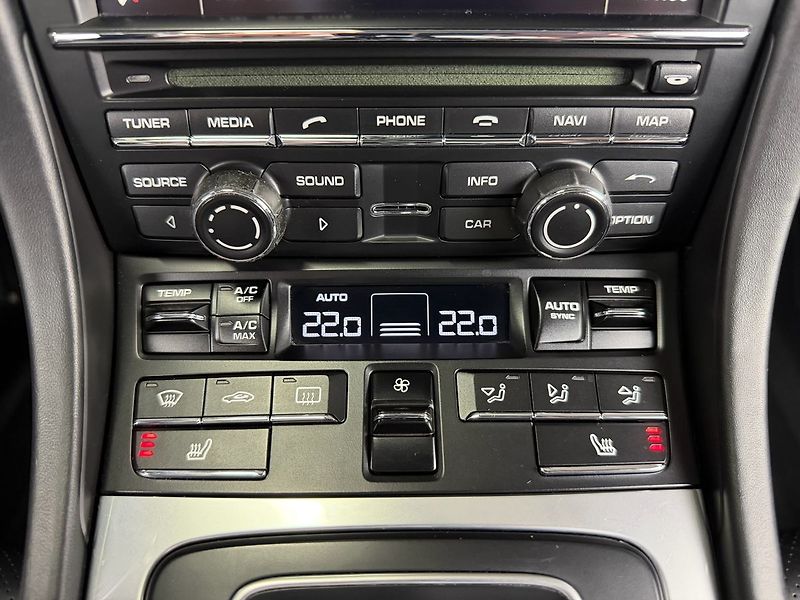 Porsche 911 CARRERA 4S 991.1 PDK, SPORT CH - fotka 17 z 22