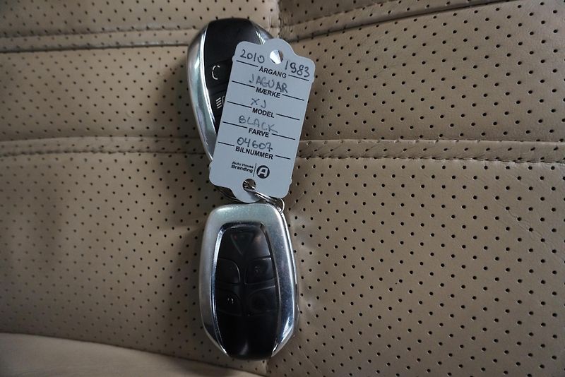 Jaguar XJ XJ  3,0D - fotka 33 z 33