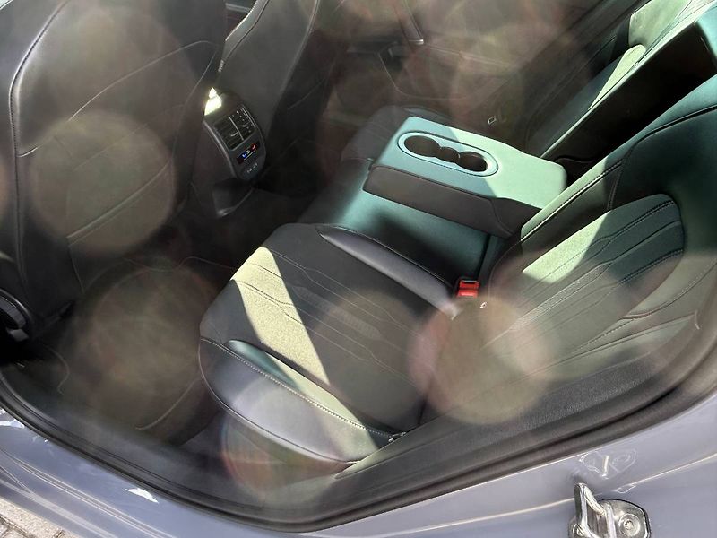 Cupra Leon (2023) 1.5 eTSI  DSG 150k - fotka 33 z 38