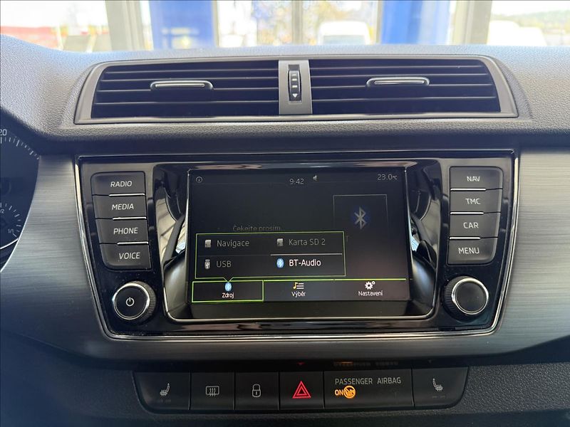 Škoda Fabia 1,2   TSI,JOY,1.MAJ,SERVISKA - fotka 16 z 26