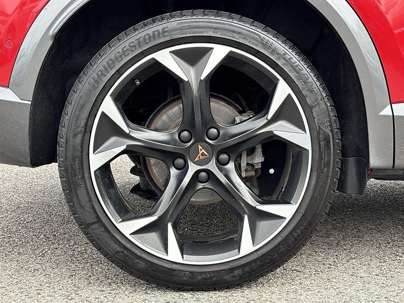 Cupra Formentor (2024) 1.5 TSI DSG - fotka 29 z 32