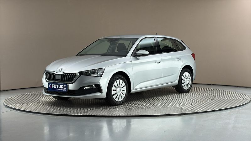 Škoda Scala 1.0 TSI Ambition - fotka 1 z 23