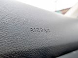 Volkswagen Golf (2012) 2.0TDI 103KW - 2x KOLA - náhled 31