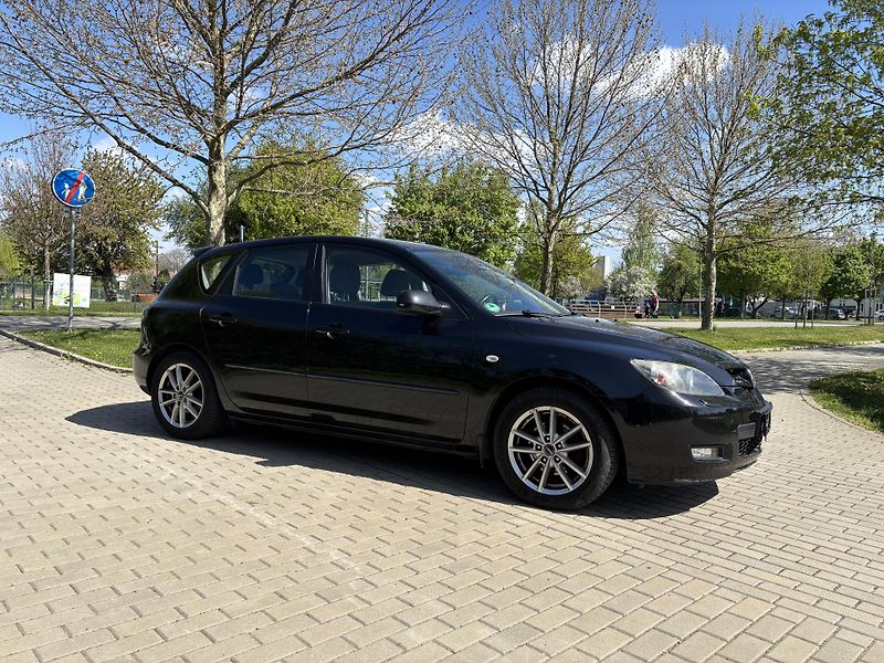 Mazda 3 1.6 Sport Active - fotka 12 z 26