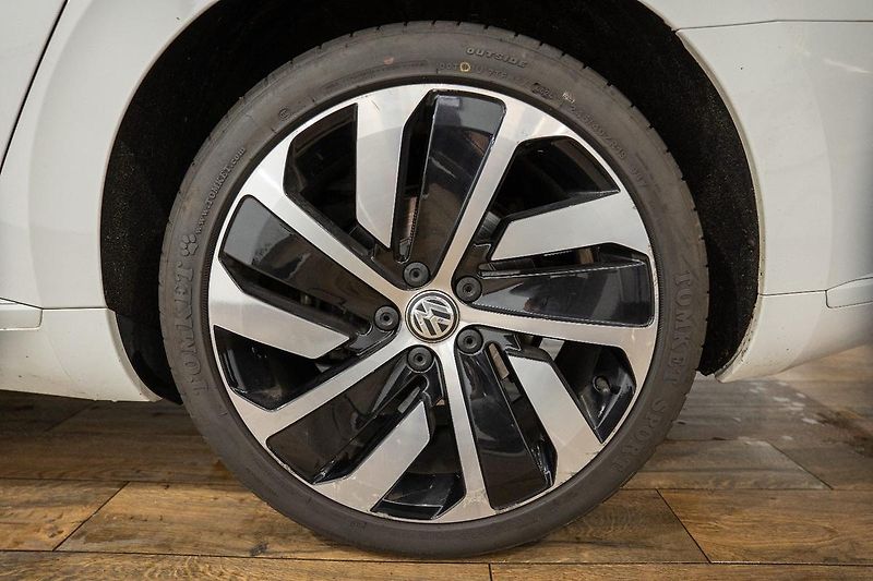 Volkswagen Arteon 2.0 TDI DSG  R-Line 110 kW - fotka 29 z 29