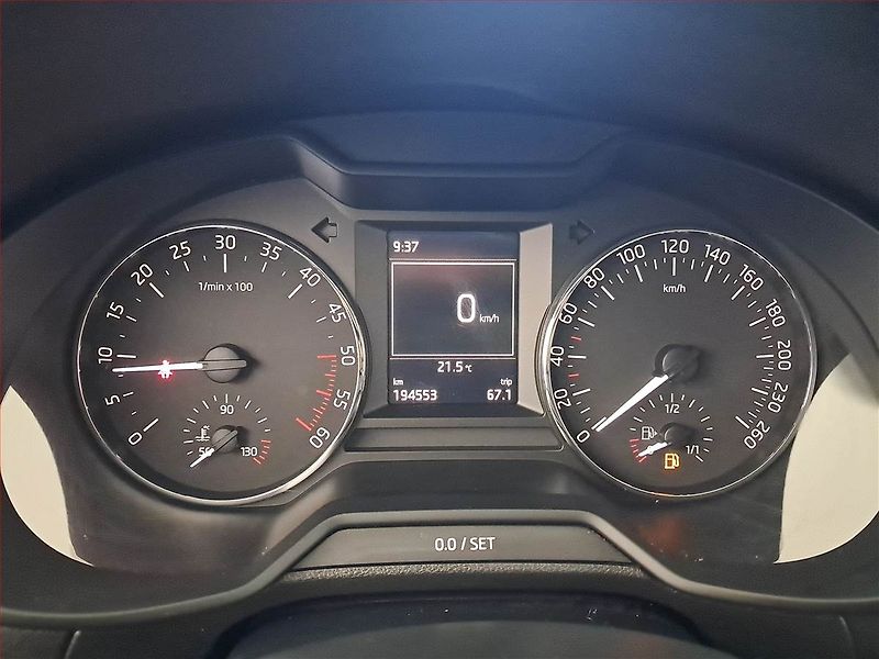 Škoda Octavia (2013) Style 1.6 TDI, Tempomat - fotka 11 z 15