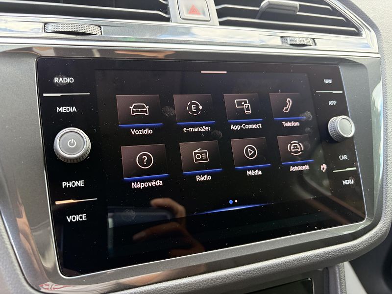 Volkswagen Tiguan 1.4TSI eHYBRID DSG MATRIX  - fotka 34 z 67