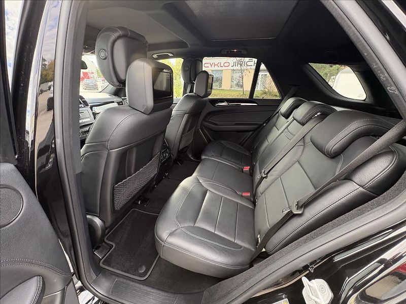 Mercedes-Benz GLE 5,0 500 AMG V8 Servis MB,Top - fotka 42 z 61