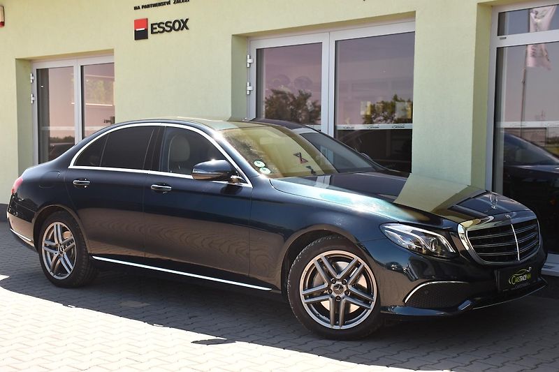 Mercedes-Benz Třídy E 350d - fotka 3 z 42