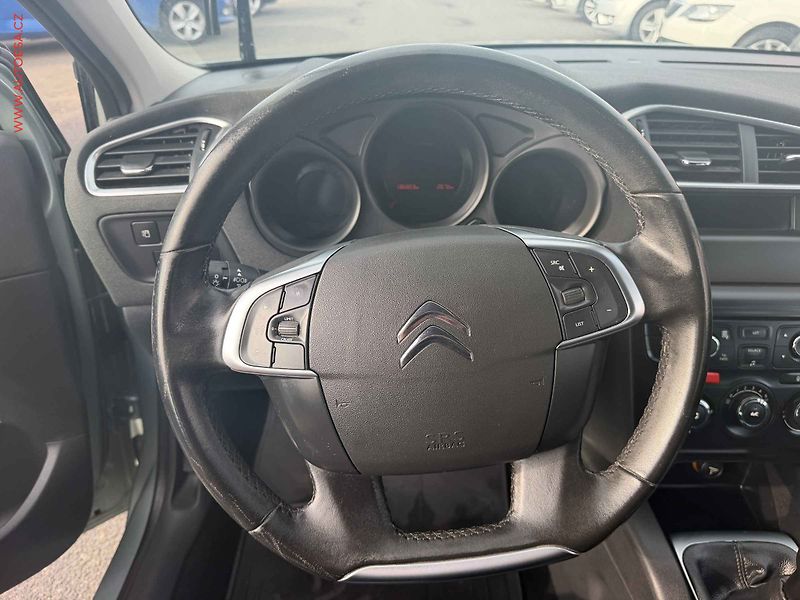 Citroën C4 (2013) 1.6i - fotka 12 z 15