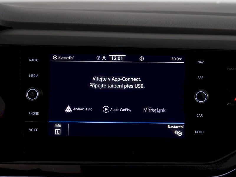 Volkswagen Taigo (2023) R-LINE 1.0TSI 81KW DSG NAVI - fotka 27 z 37