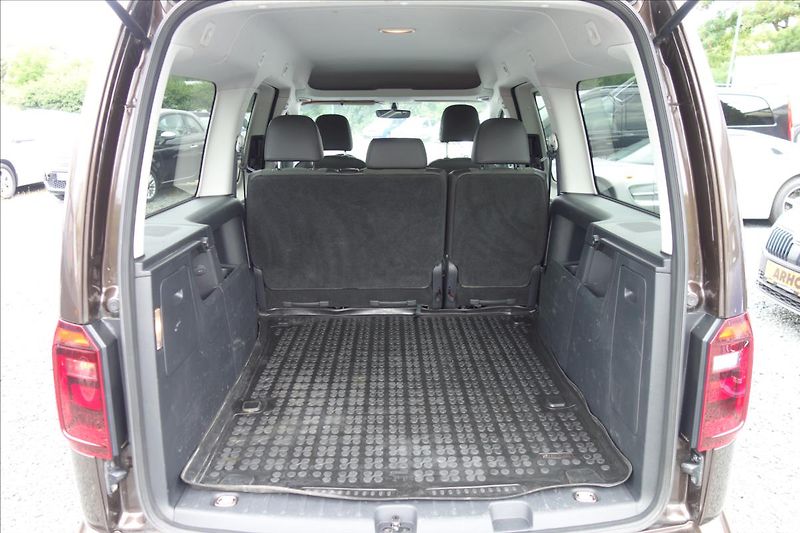 Volkswagen Caddy 2,0 TDi, DSG, 4MOTION, MAXI. - fotka 16 z 36