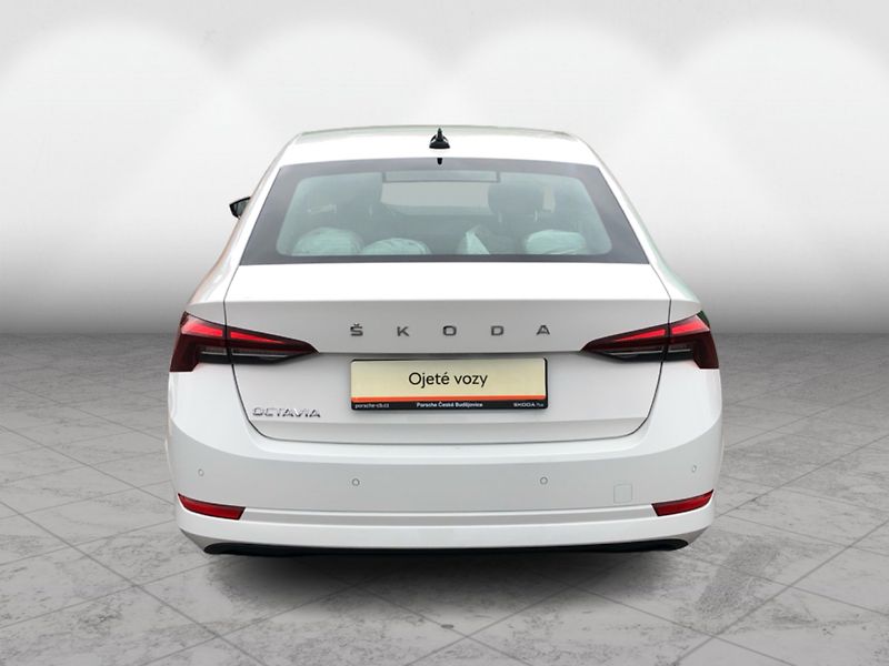 Škoda Octavia 2,0TDi 85kW AMBITION PLUS - fotka 9 z 28