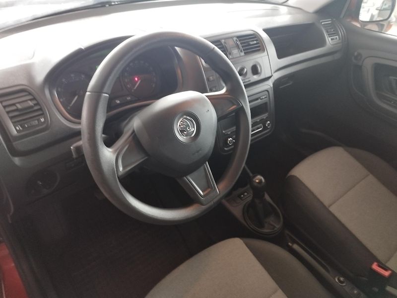 Škoda Fabia (2014) 1,2i 44KW KLIMA NOVÉ ROZVODY - fotka 18 z 23