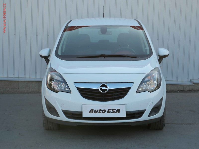 Opel Meriva (2013) 1.7 CDTi, 1.maj,ČR, servis - fotka 2 z 21