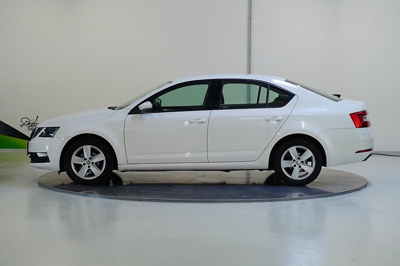 Škoda Octavia - fotka 3 z 26
