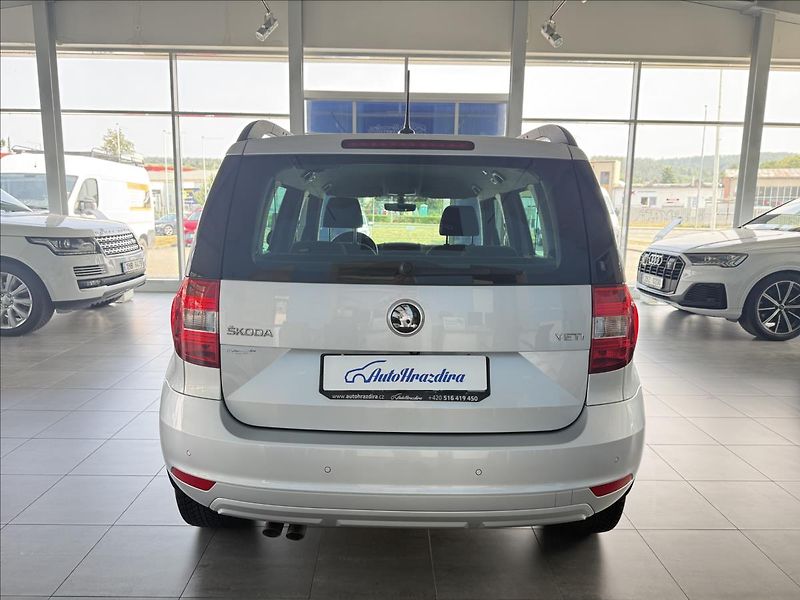 Škoda Yeti 2,0   TDI,DRIVE,TAŽNÉ,SERVISKA - fotka 5 z 25