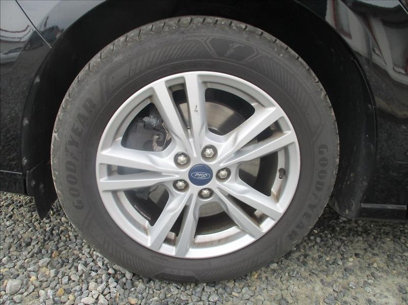 Ford S-MAX 2,0 TDCi, Titanium,servis,DPH, - fotka 31 z 38