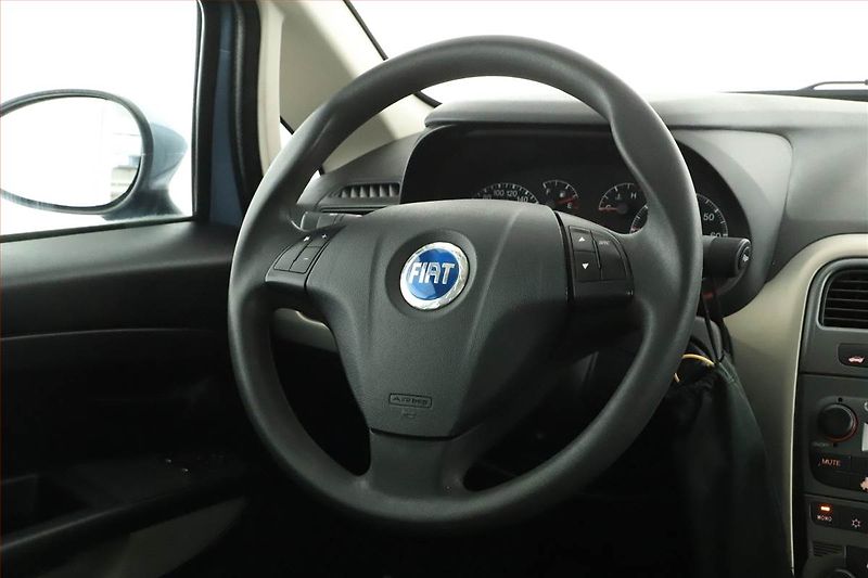 Fiat Punto (2006) 1.4, nová STK, Klima - fotka 11 z 13