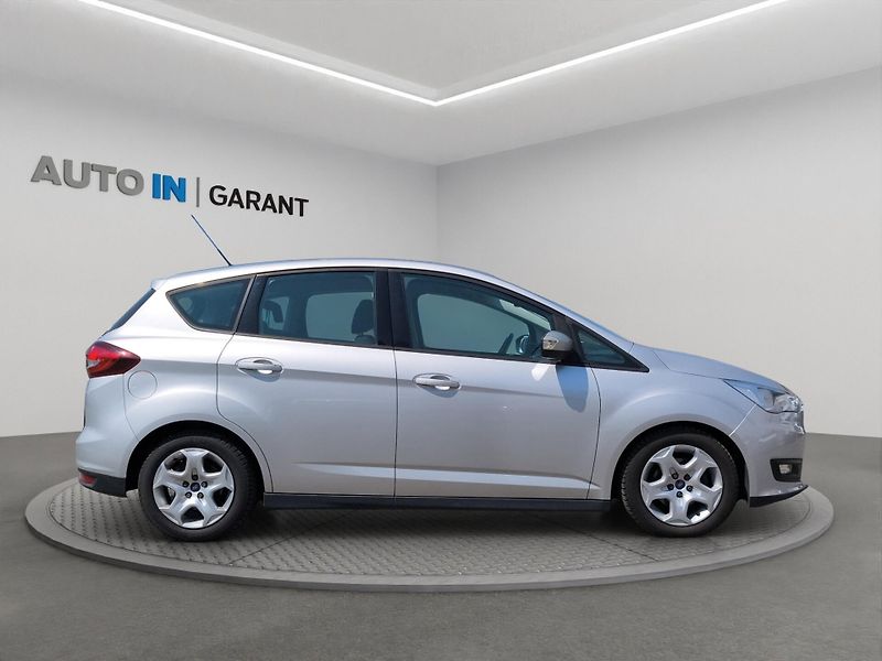 Ford C-MAX (2016) TREND 1.0 74kW, ČR, Serv. knih - fotka 7 z 22