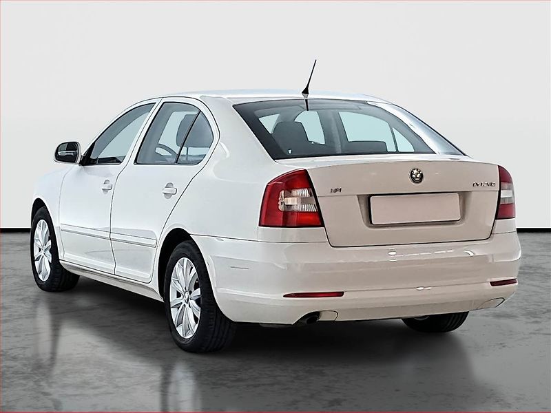 Škoda Octavia (2009) 1.6, po STK, jezdí výborně - fotka 4 z 14