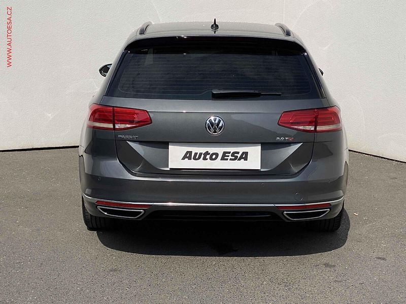 Volkswagen Passat (2015) 2.0 TDi, AC, výhřev sed. - fotka 5 z 19