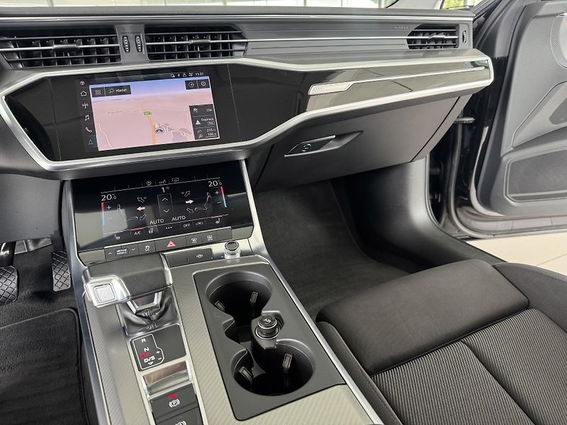 Audi A6 Avant 40TDI Sport*REZERVACE! - fotka 18 z 37