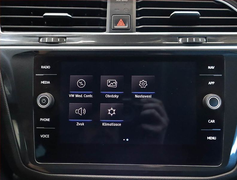 Volkswagen Tiguan (2019) Highline 2.0 TSI - fotka 19 z 25