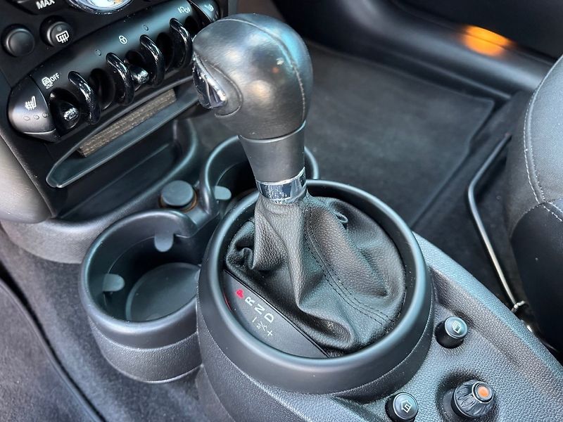 Mini Paceman (2015) 2.0 D Cooper Works - fotka 19 z 50