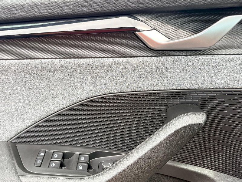 Škoda Octavia (2025) Combi DSG  1.5 TSI M-HEV /  11 - fotka 27 z 30