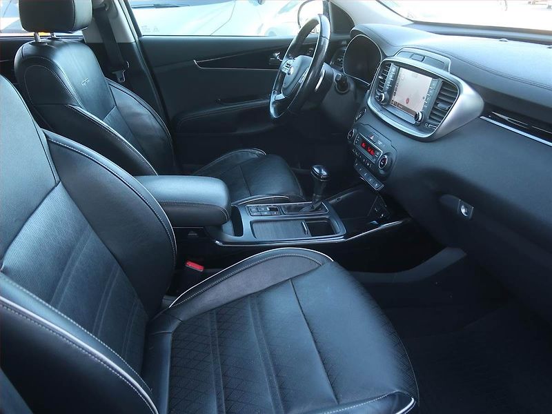 Kia Sorento (2018) GT Line 2.2 CRDi - fotka 9 z 20