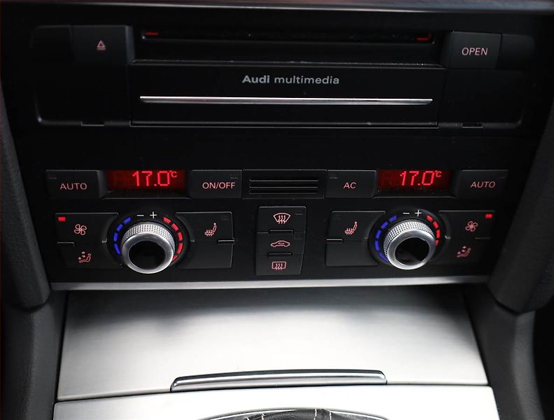 Audi Q7 (2011) S-Line 3.0 TDI, 4X4, Automat - fotka 13 z 20